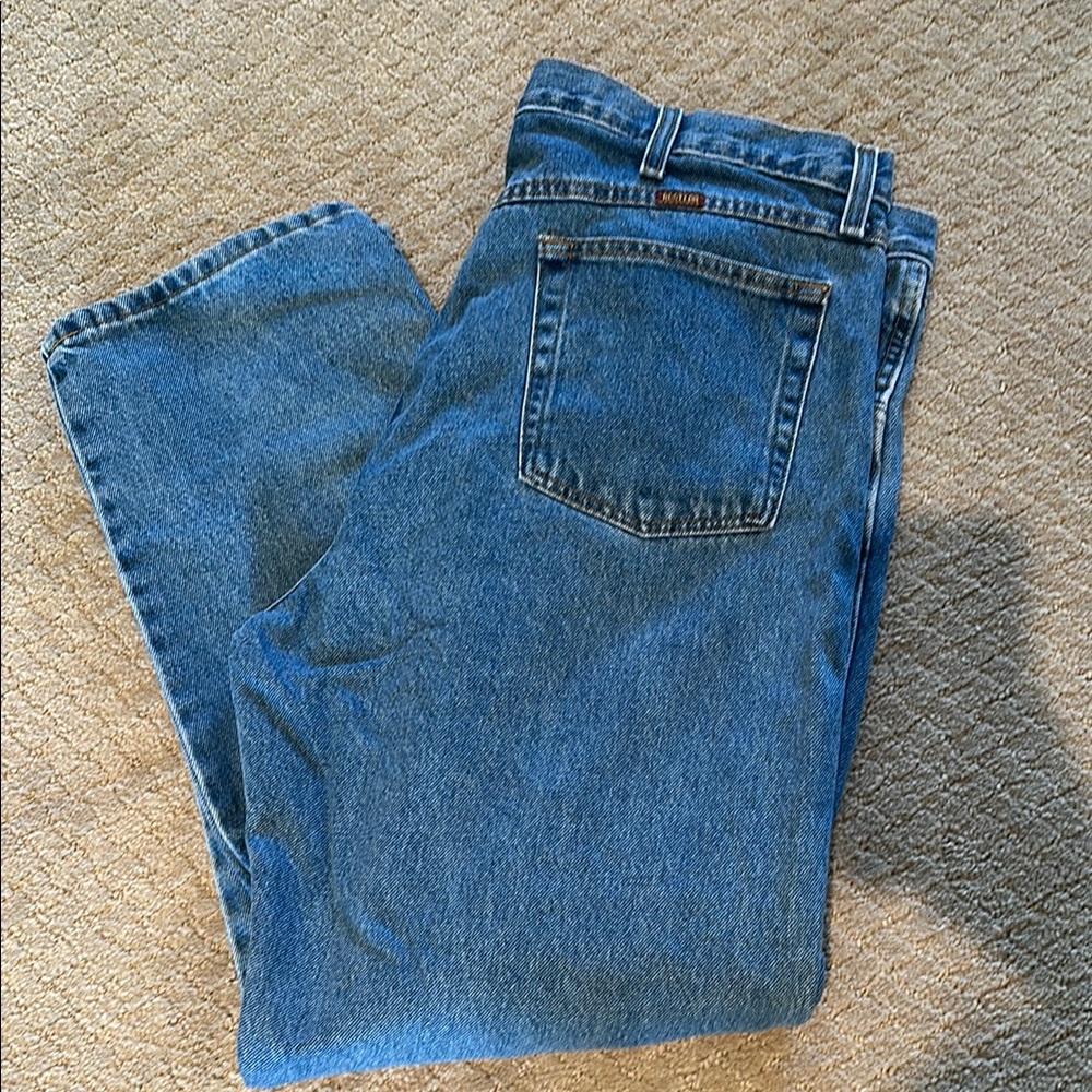 Rustler Men's Relaxed Fit Light Wash Blue Jeans